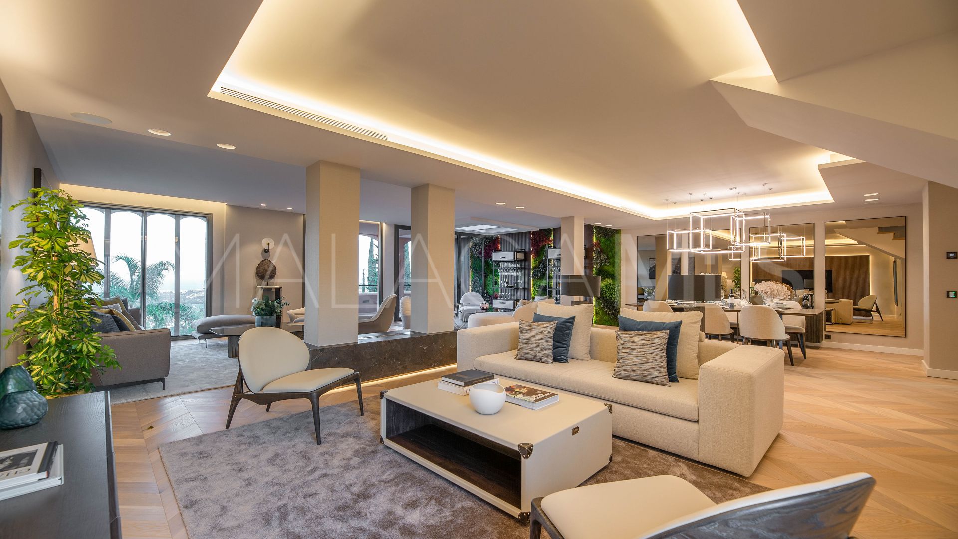 Zweistöckiges penthouse for sale in Nueva Andalucia