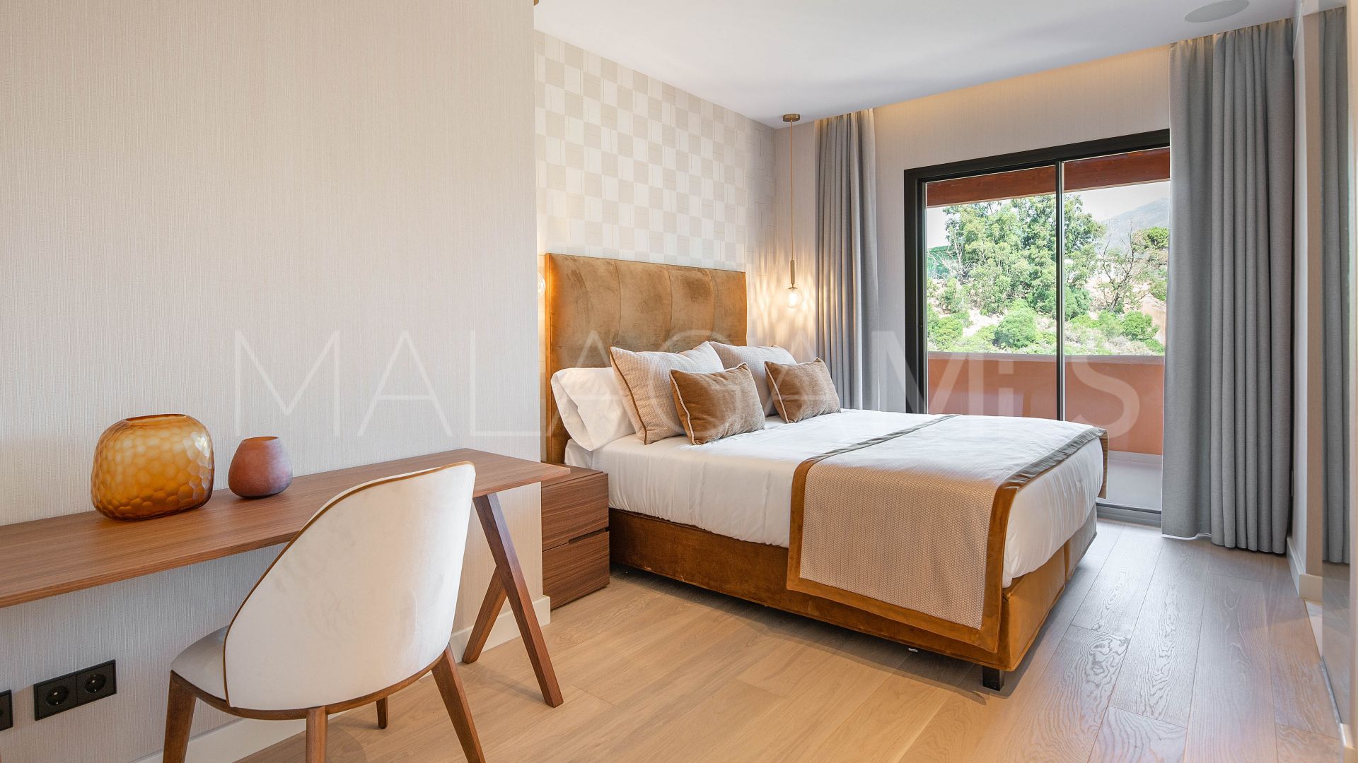 Zweistöckiges penthouse for sale in Nueva Andalucia