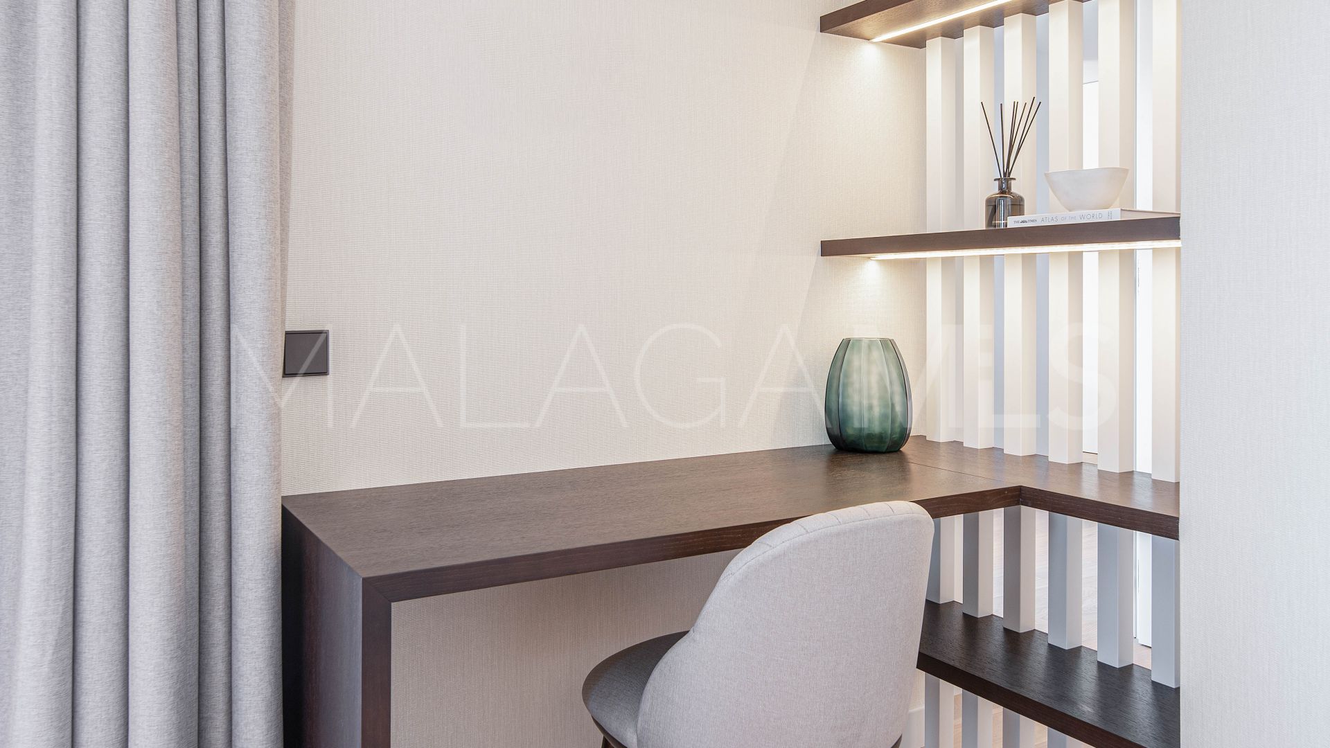 Zweistöckiges penthouse for sale in Nueva Andalucia