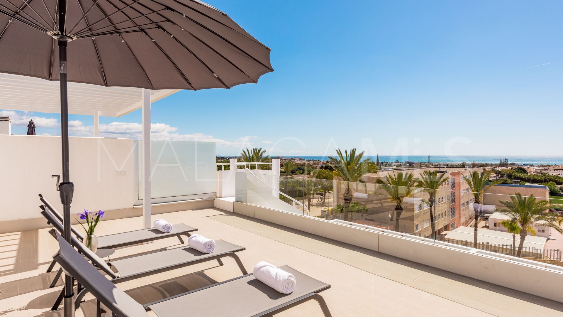 Estepona, atico duplex de 2 bedrooms a la venta