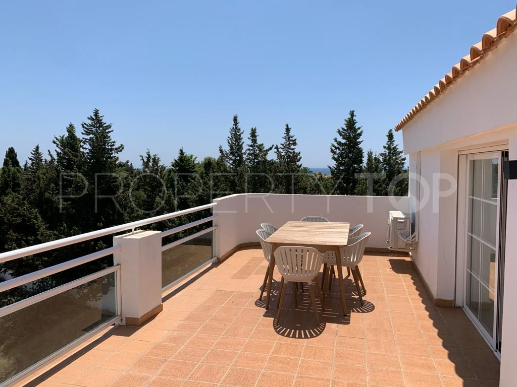 Penthouse for sale in Nueva Andalucia