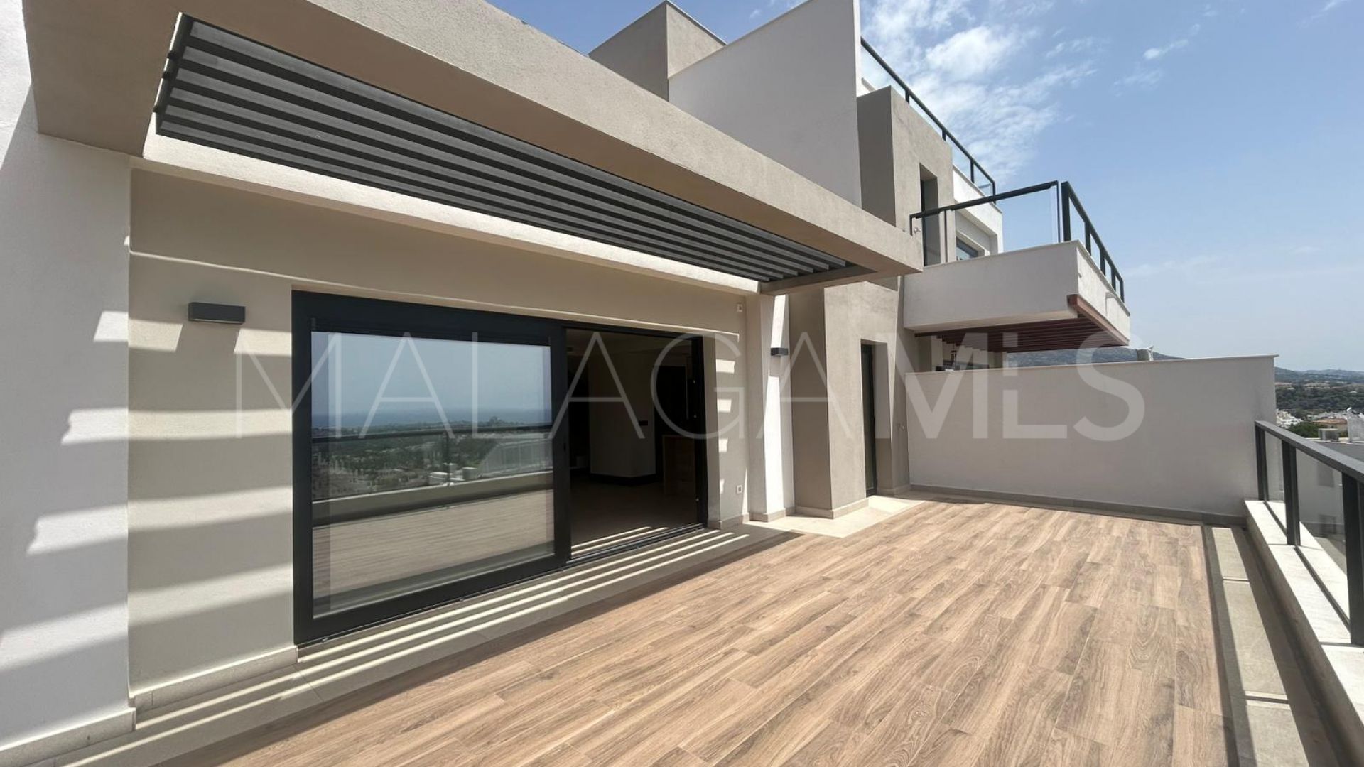 3 bedrooms duplex penthouse for sale in Nueva Andalucia