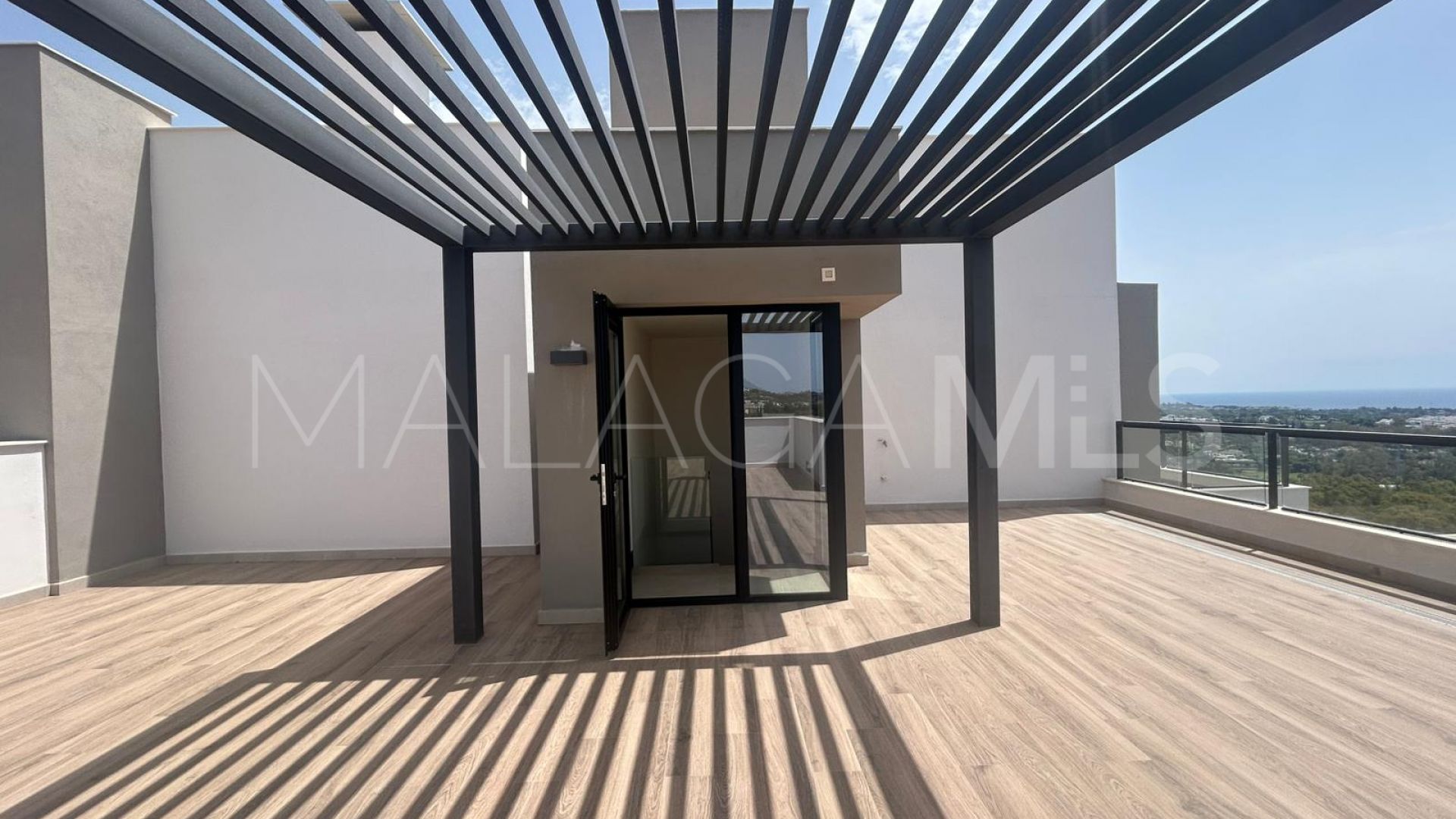 3 bedrooms duplex penthouse for sale in Nueva Andalucia
