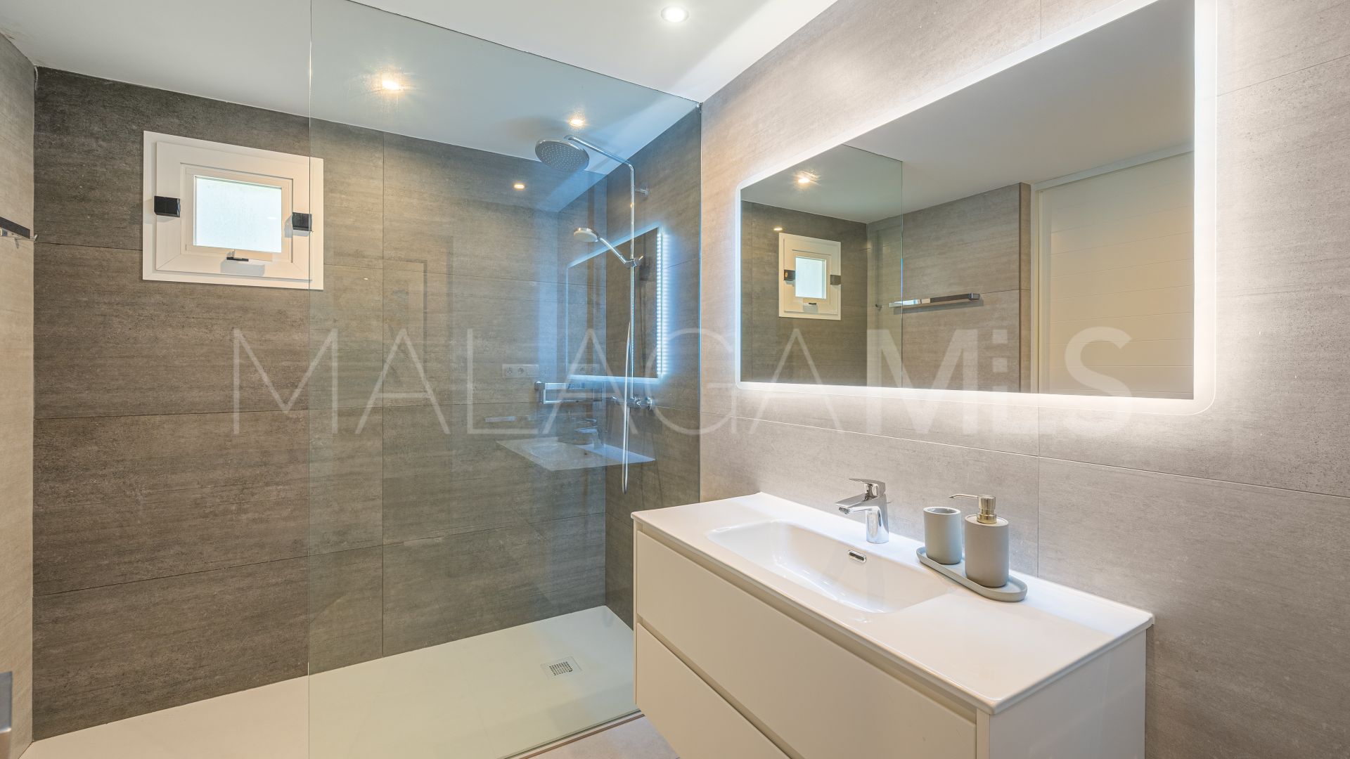 Lägenhet for sale in Marbella