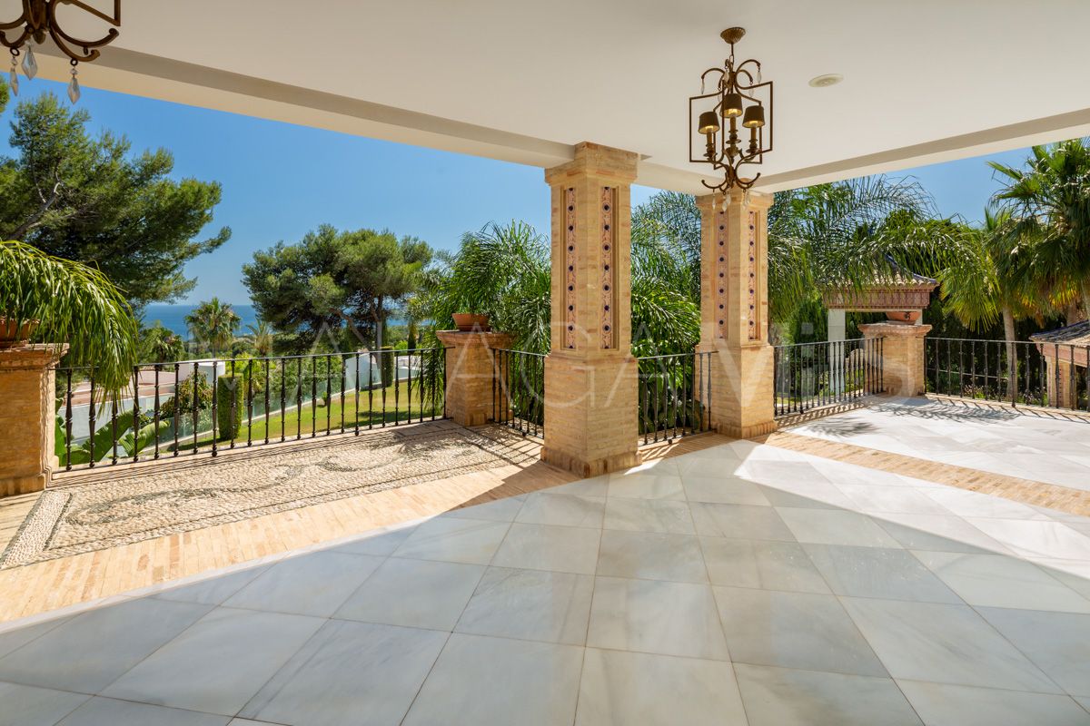 Villa for sale in Marbella Golden Mile with 7 bedrooms