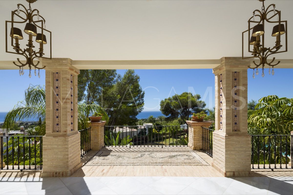 Villa for sale in Marbella Golden Mile with 7 bedrooms