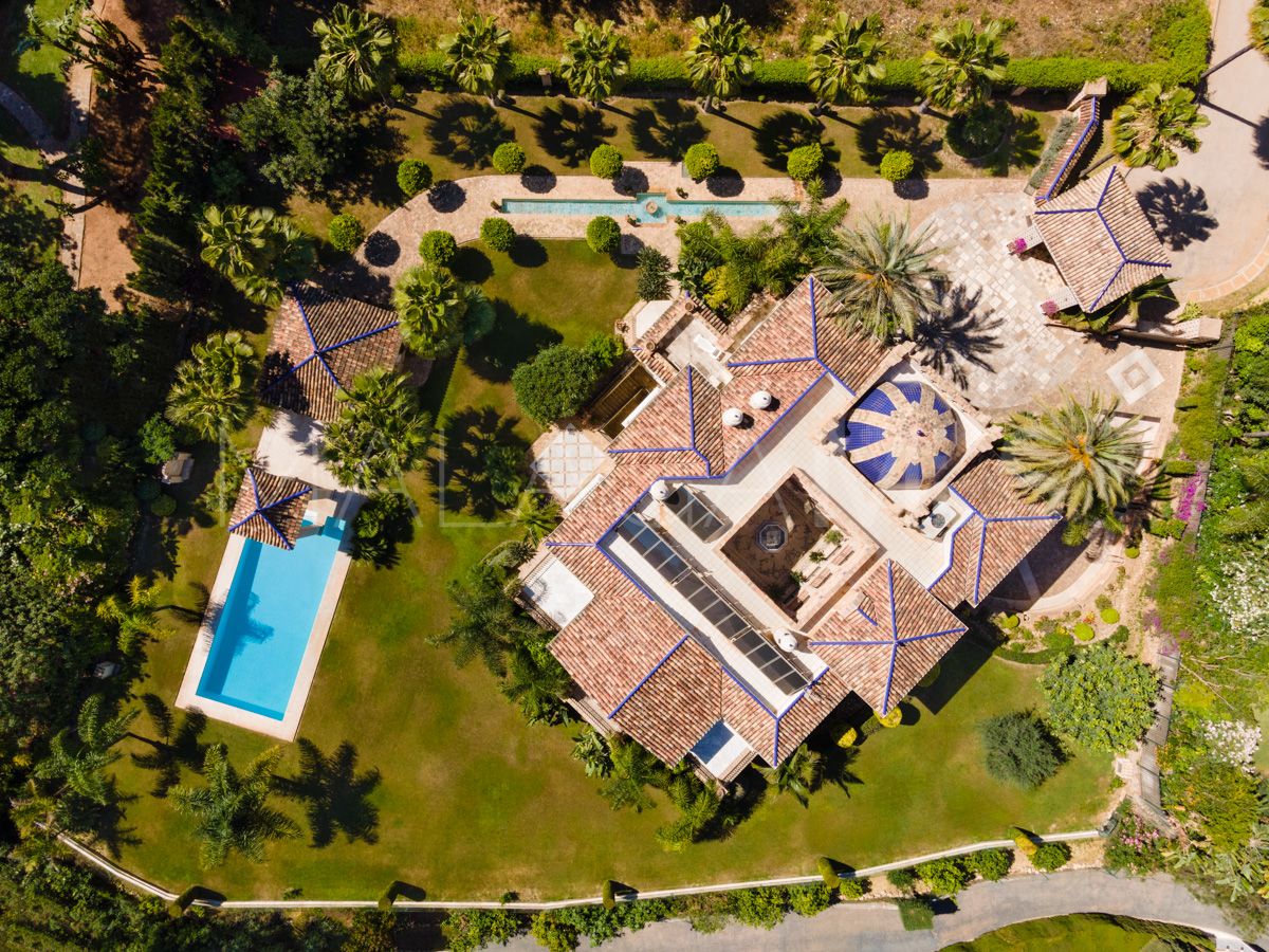 Villa for sale in Marbella Golden Mile with 7 bedrooms