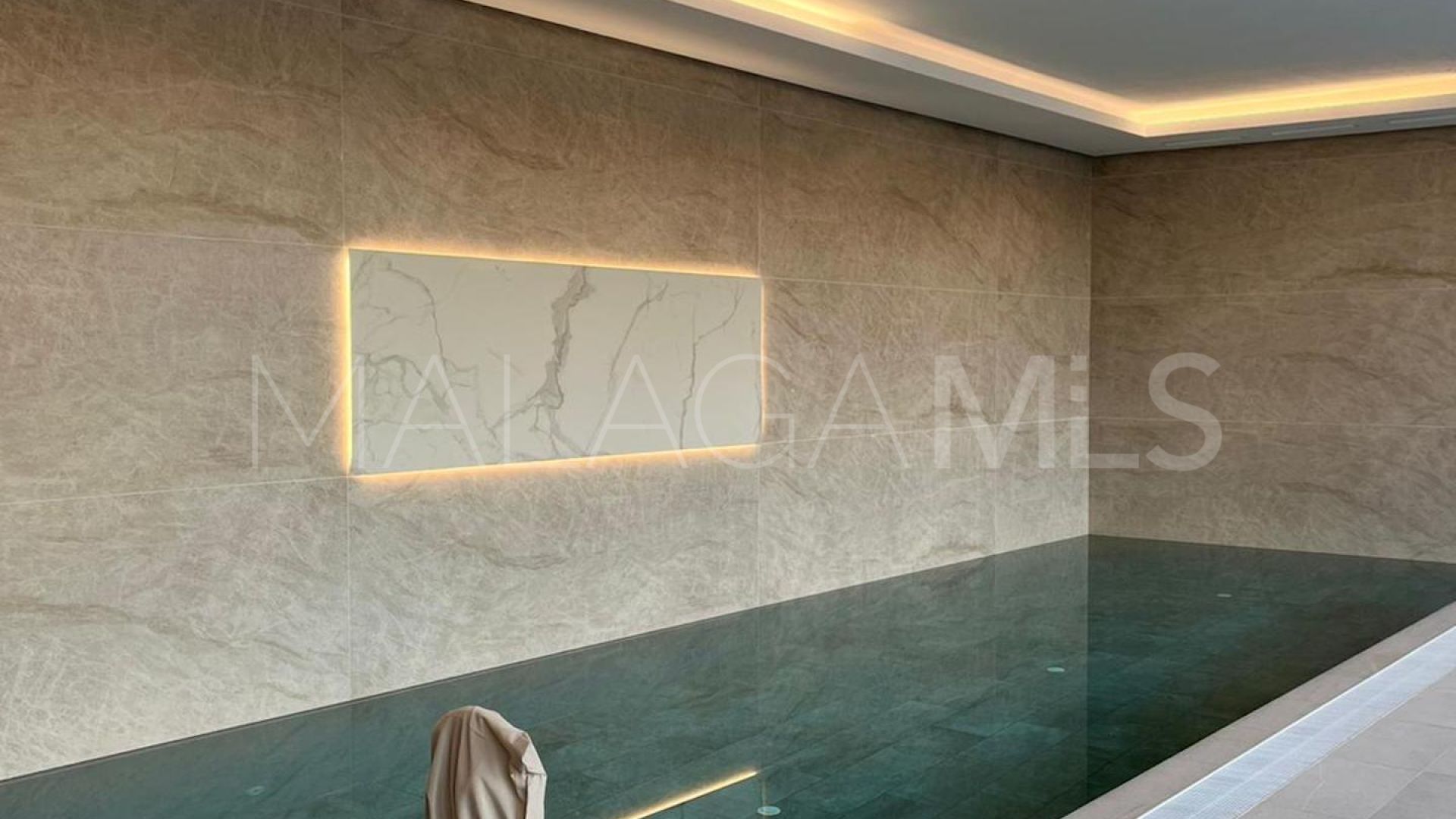 Buy atico duplex in Artola de 3 bedrooms