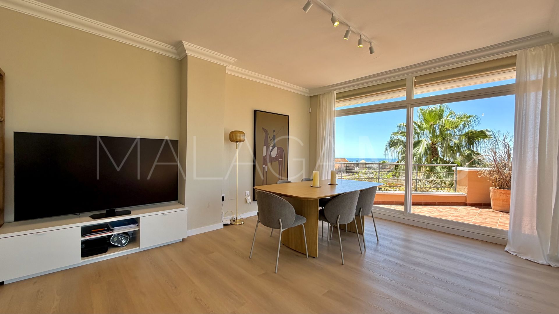 Apartment for sale in Magna Marbella with 3 bedrooms