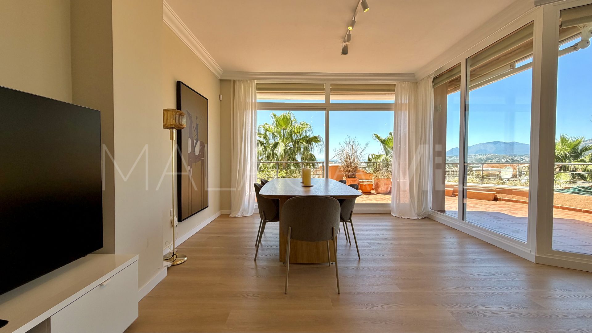Apartment for sale in Magna Marbella with 3 bedrooms
