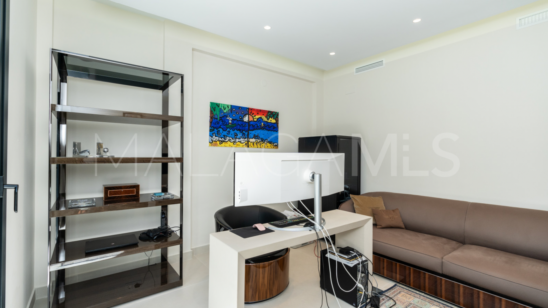 Villa for sale in Guadalmina Baja