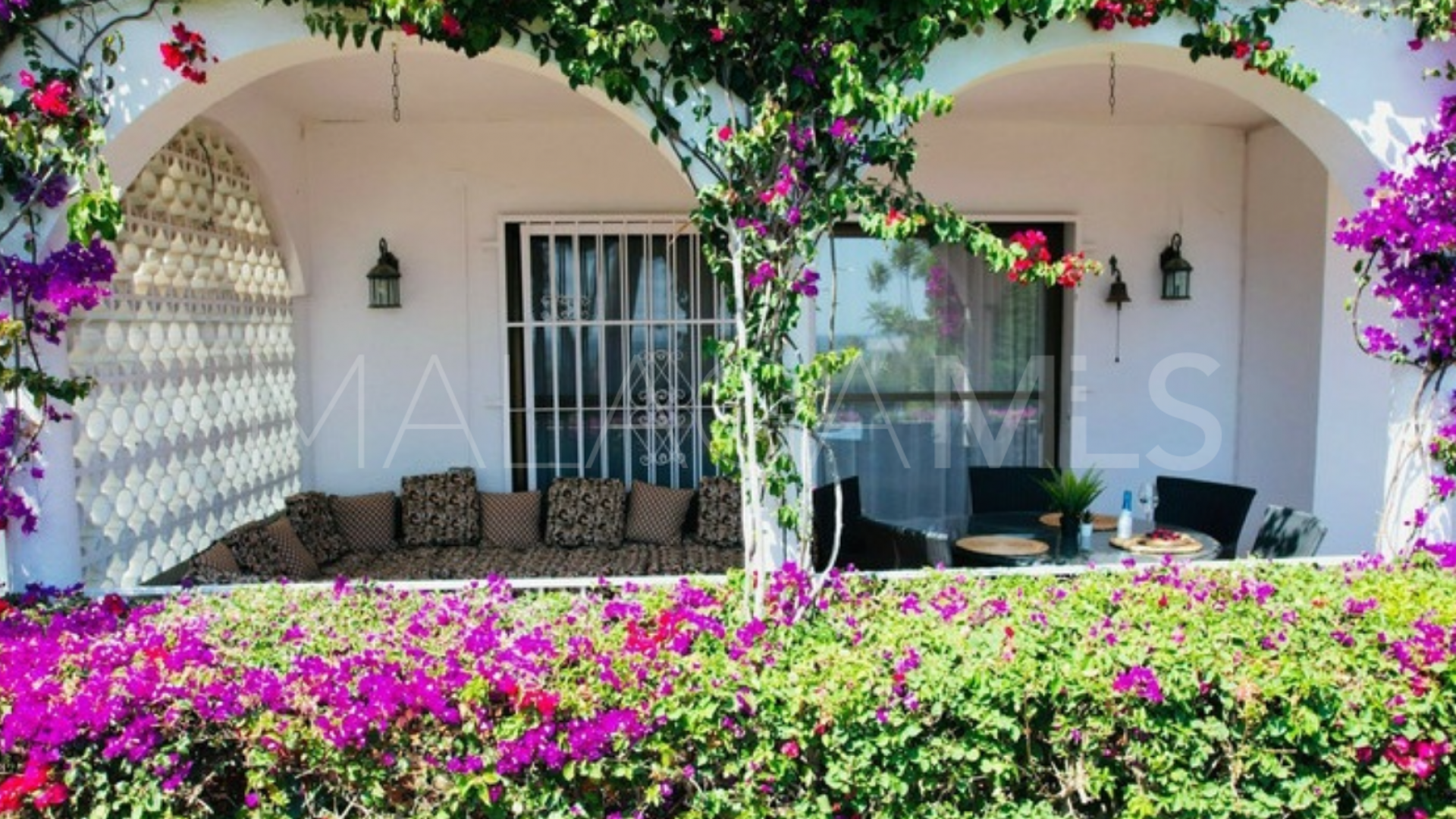 Villa for sale in Marbesa