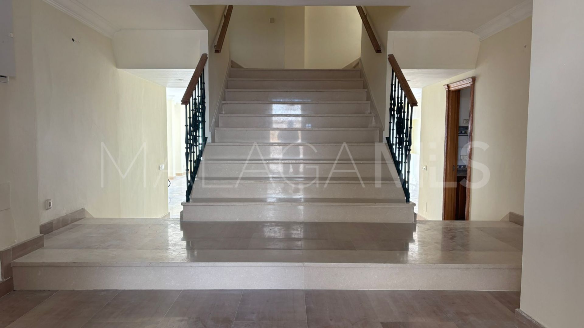 Villa for sale in Palo Alto