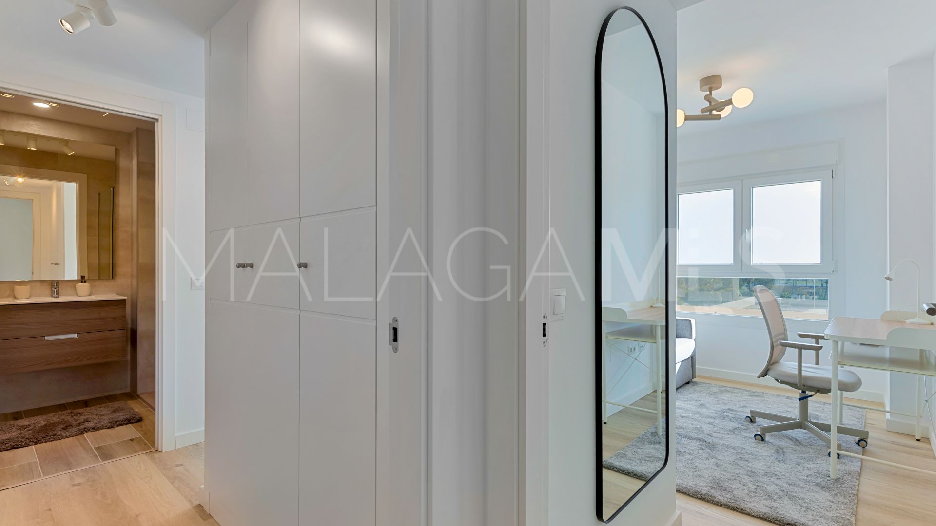 Lägenhet for sale in Nueva Andalucia