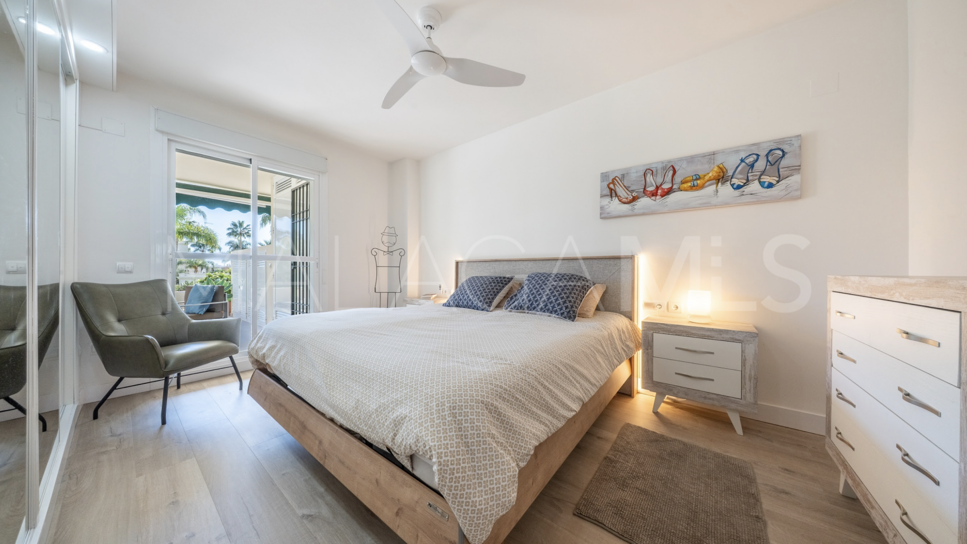 Lägenhet for sale in Nueva Andalucia