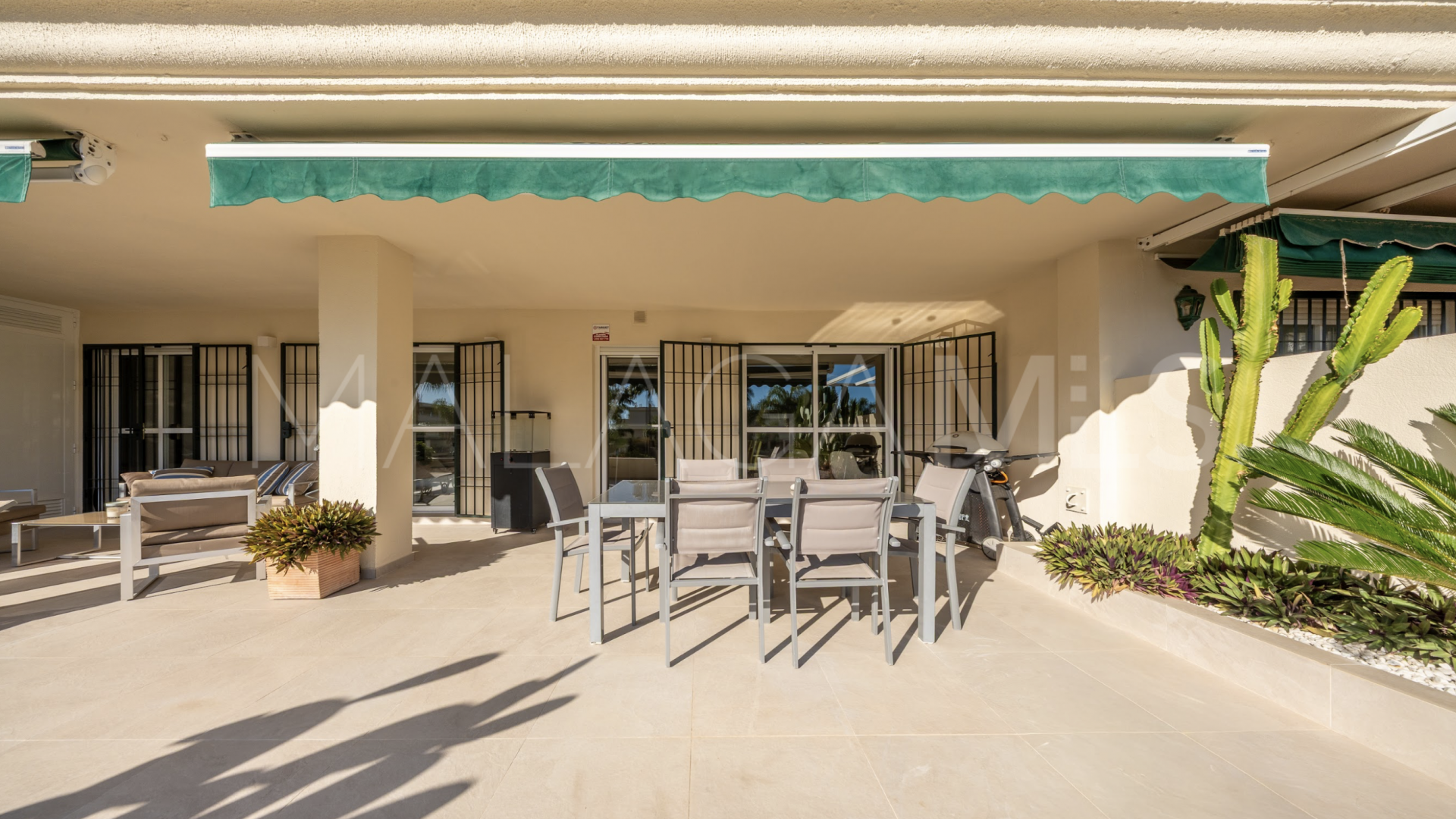 Lägenhet for sale in Nueva Andalucia