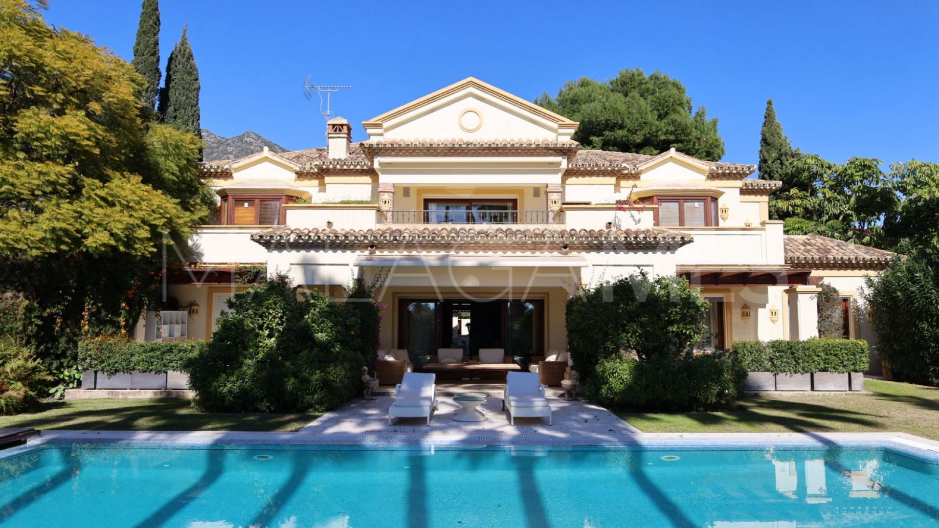 Villa for sale in Sierra Blanca