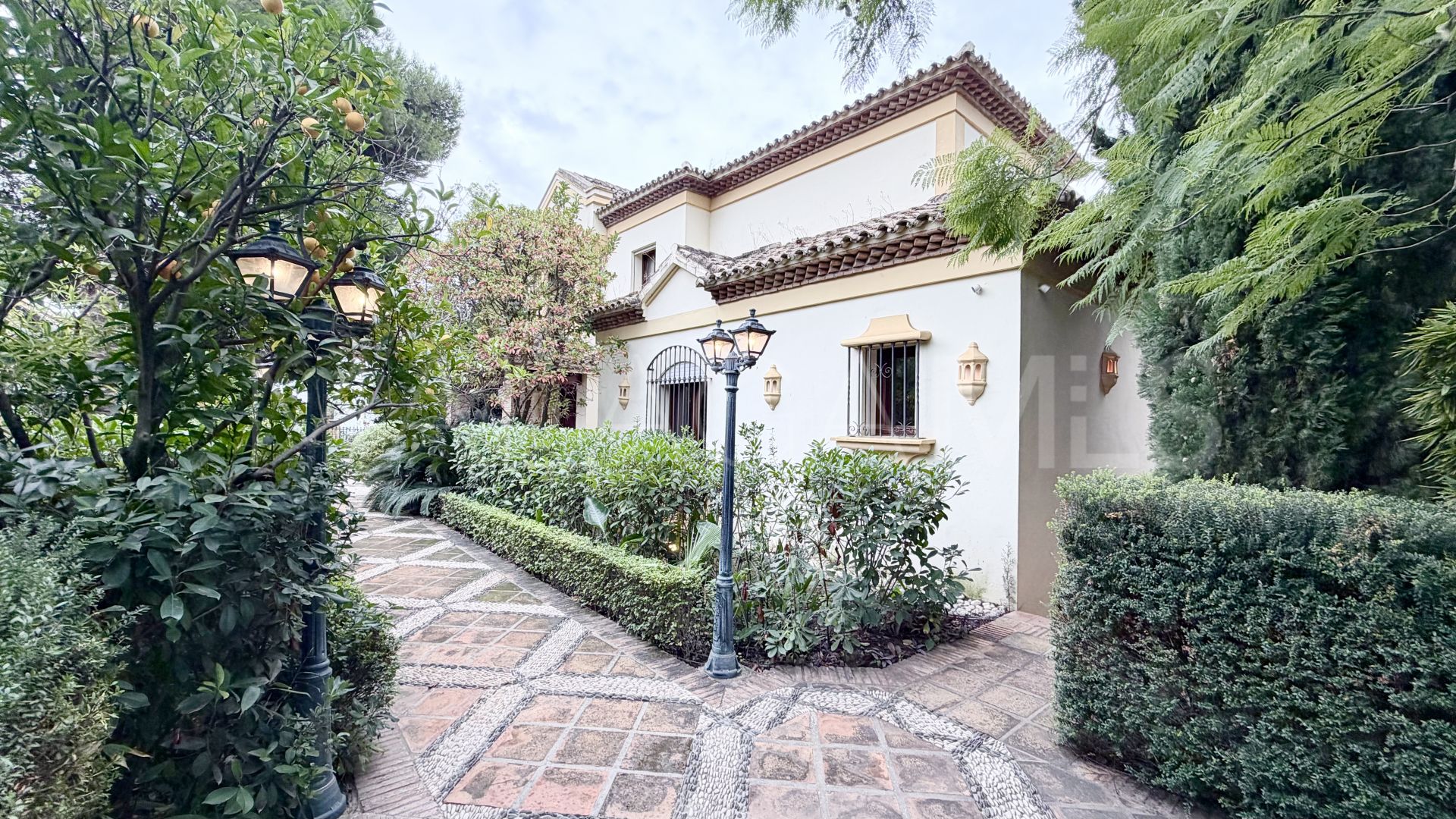 For sale Sierra Blanca 7 bedrooms villa