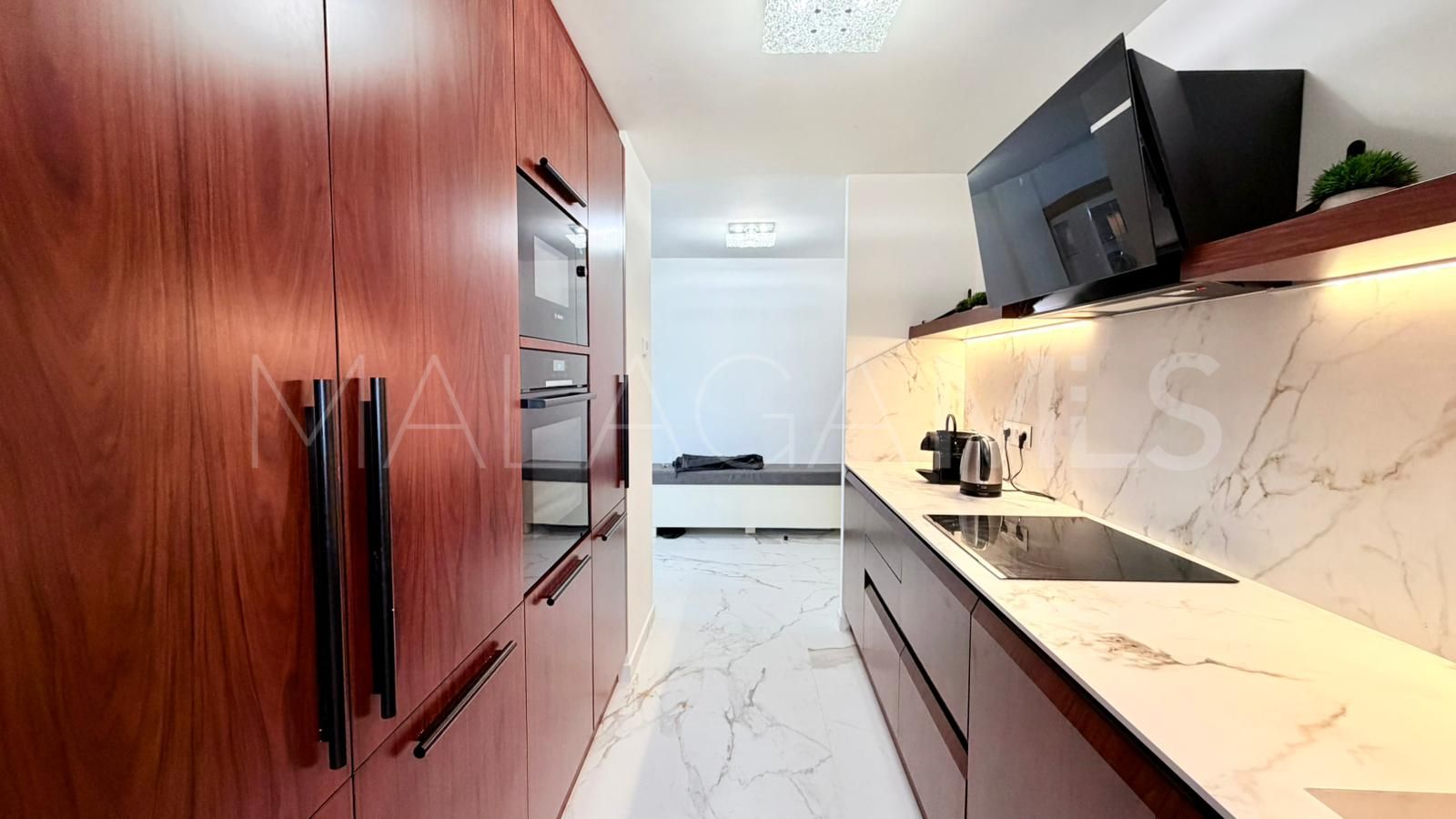 For sale 2 bedrooms apartment in Nueva Andalucia