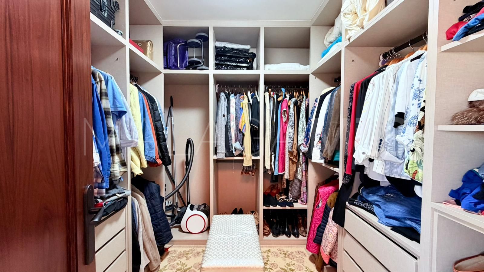 For sale 2 bedrooms apartment in Nueva Andalucia