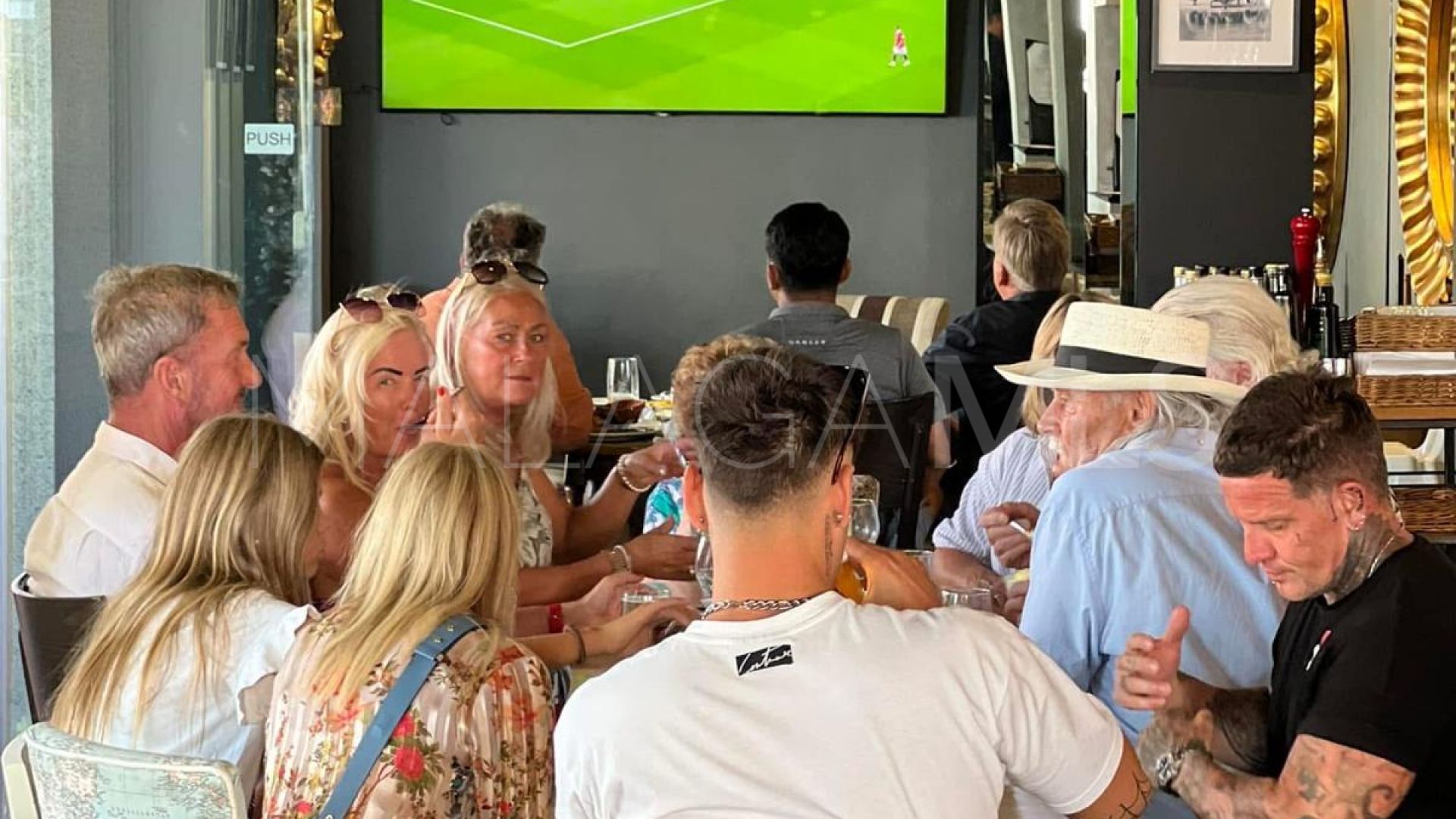 For sale bar in Aloha Pueblo