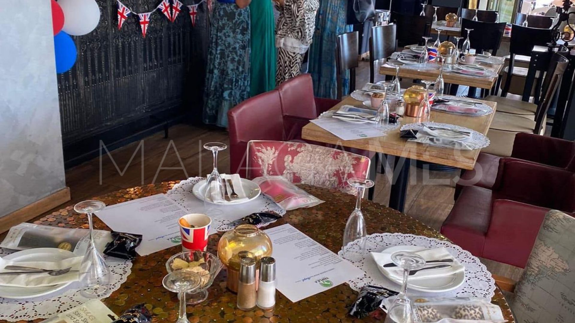 For sale bar in Aloha Pueblo