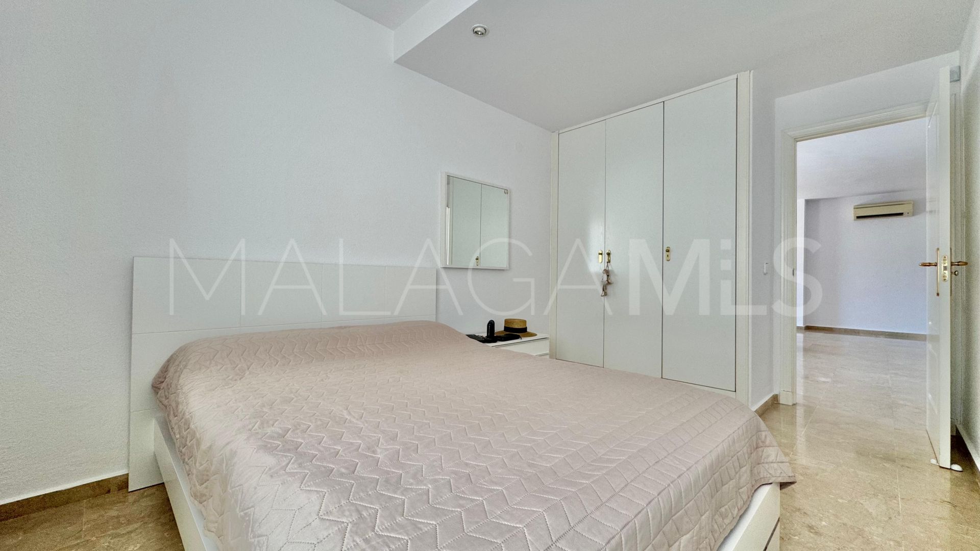 Markplanslägenhet for sale in Marbella Golden Mile