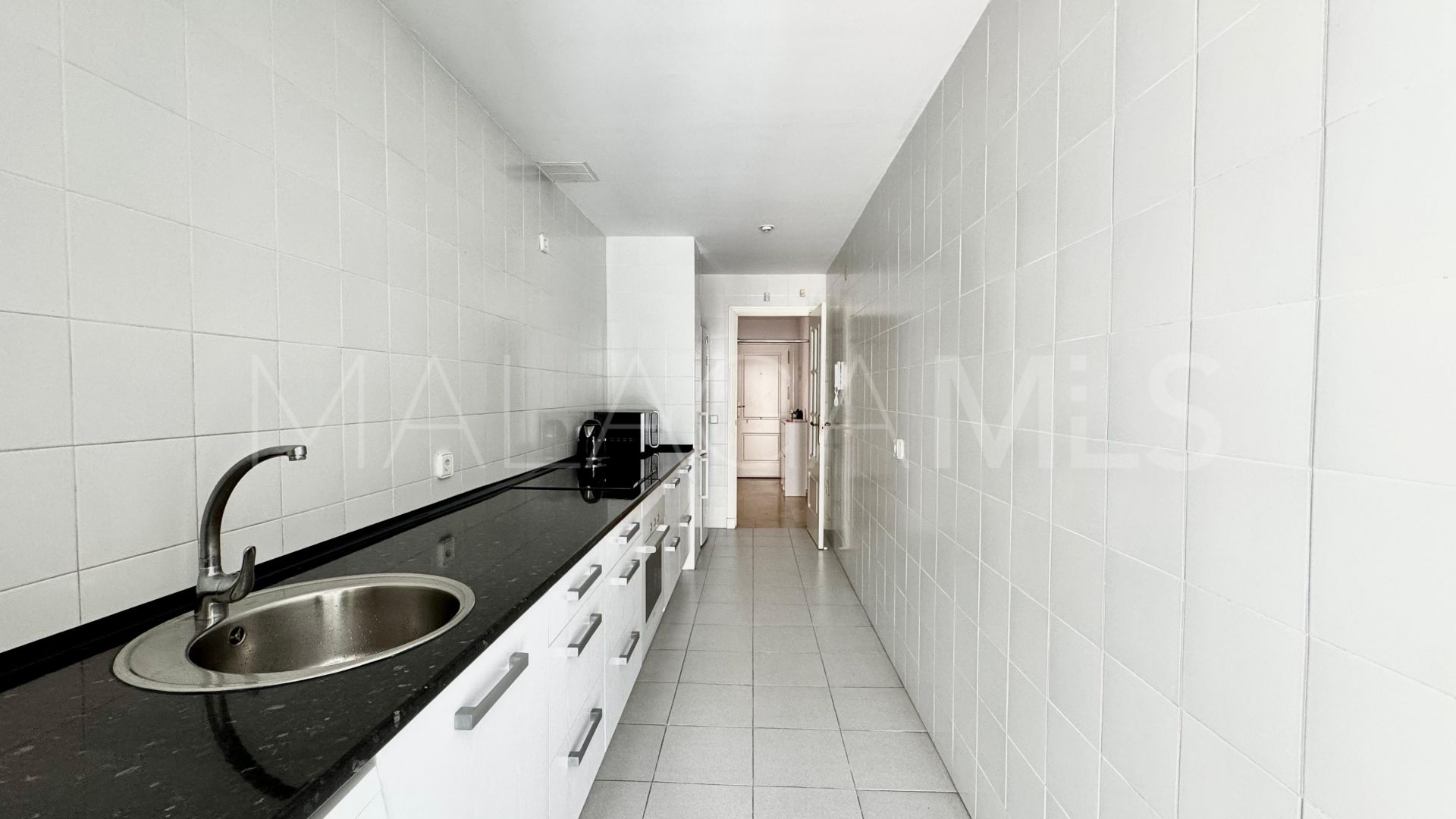 Markplanslägenhet for sale in Marbella Golden Mile