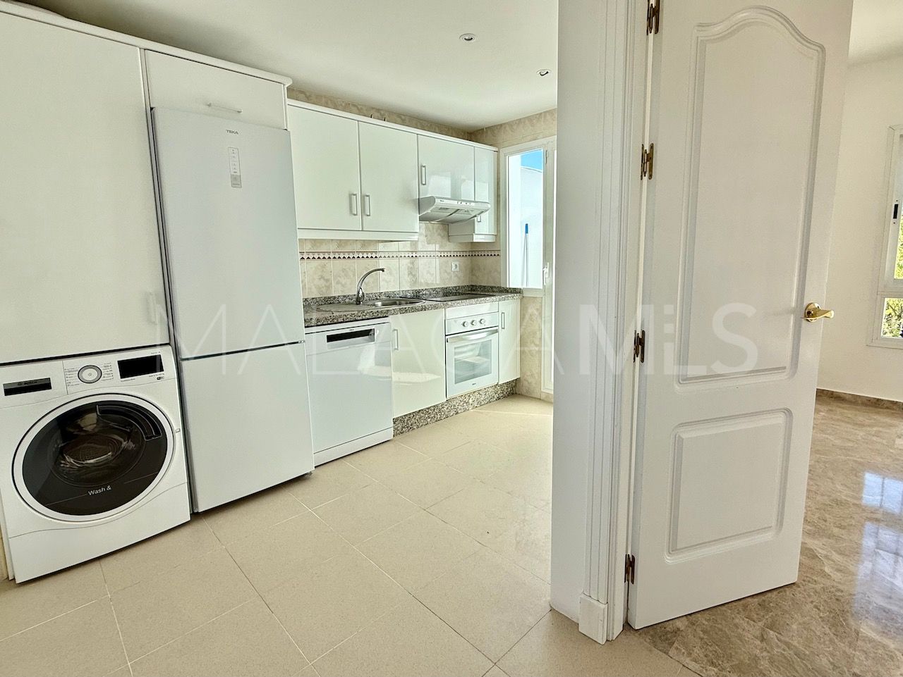 Zweistöckiges penthouse for sale in Los Naranjos de Marbella