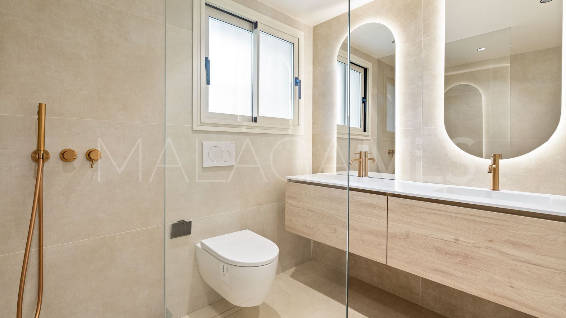 Ground floor apartment for sale in Palacetes Los Belvederes