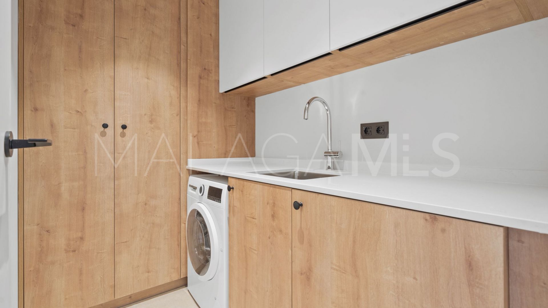 Ground floor apartment for sale in Palacetes Los Belvederes