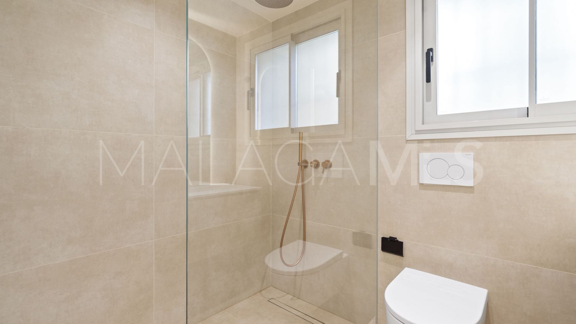 Ground floor apartment for sale in Palacetes Los Belvederes
