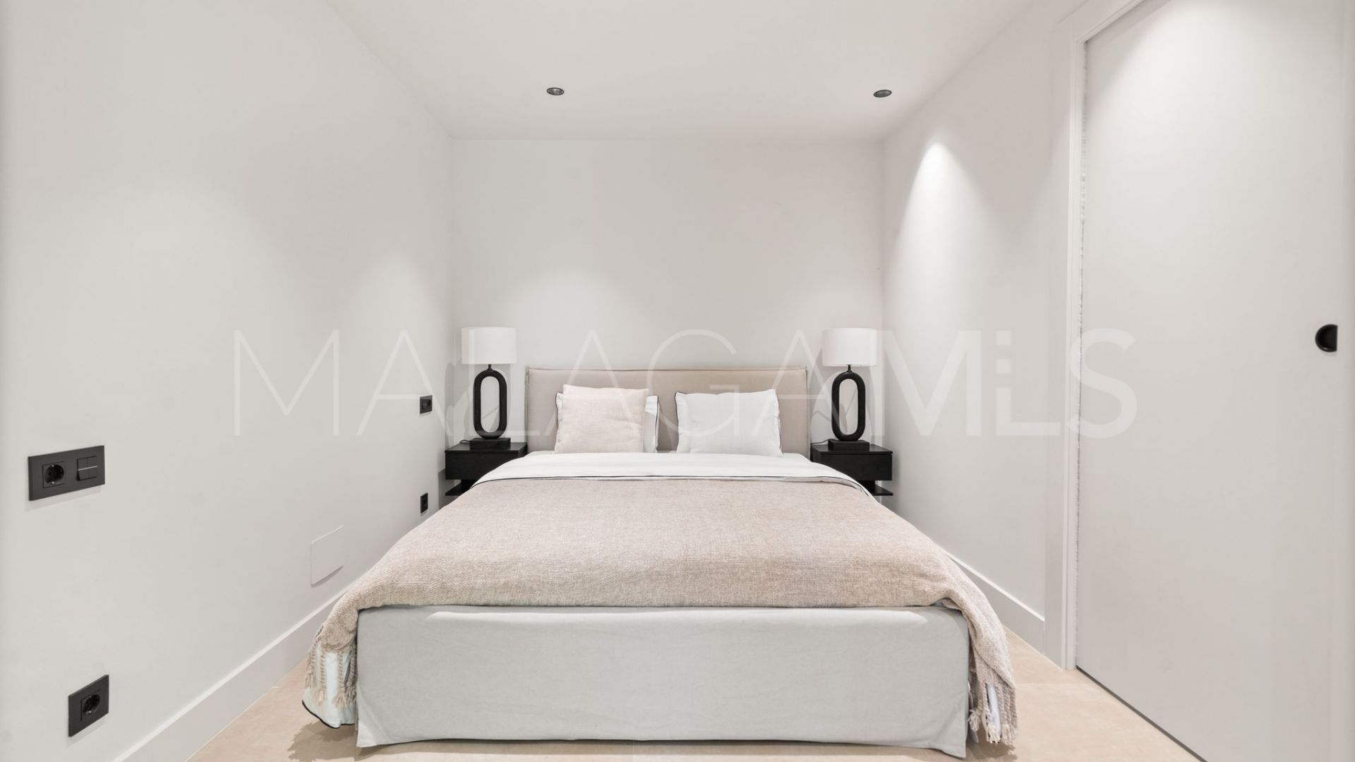 Ground floor apartment for sale in Palacetes Los Belvederes