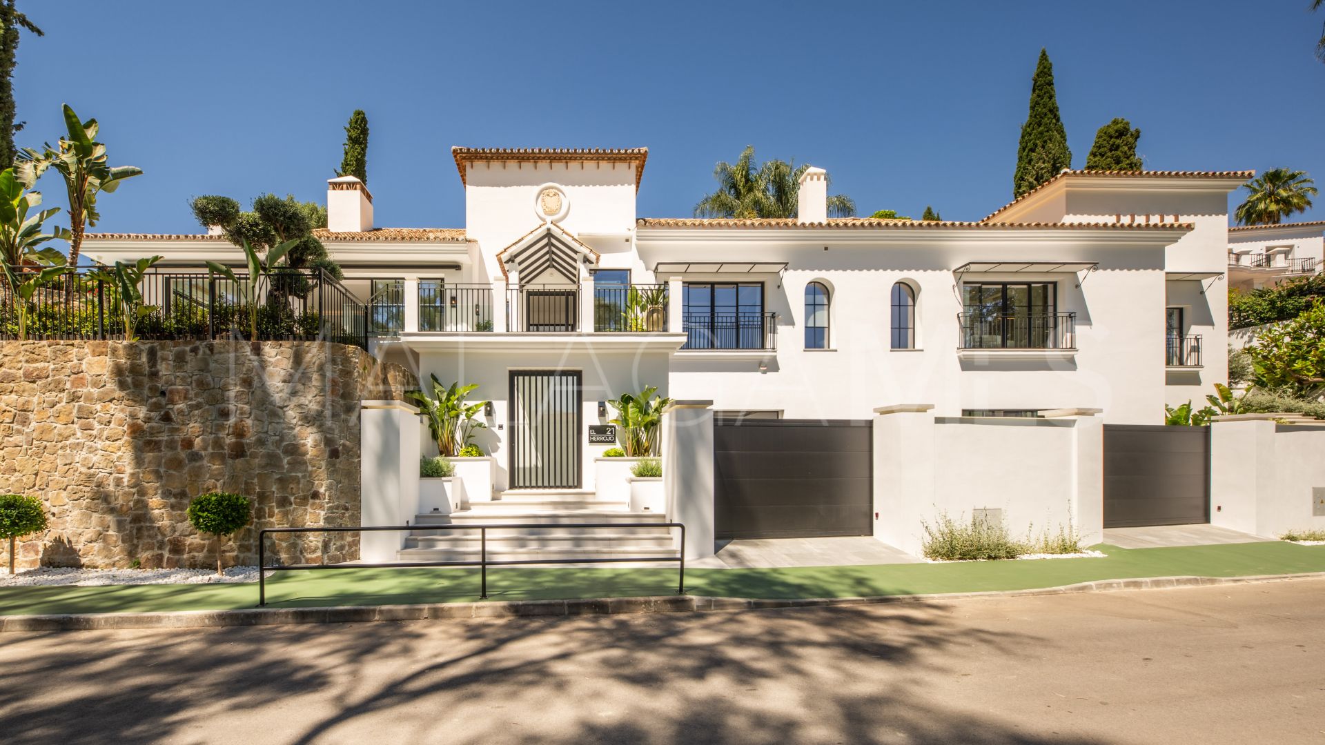 Villa for sale in El Herrojo