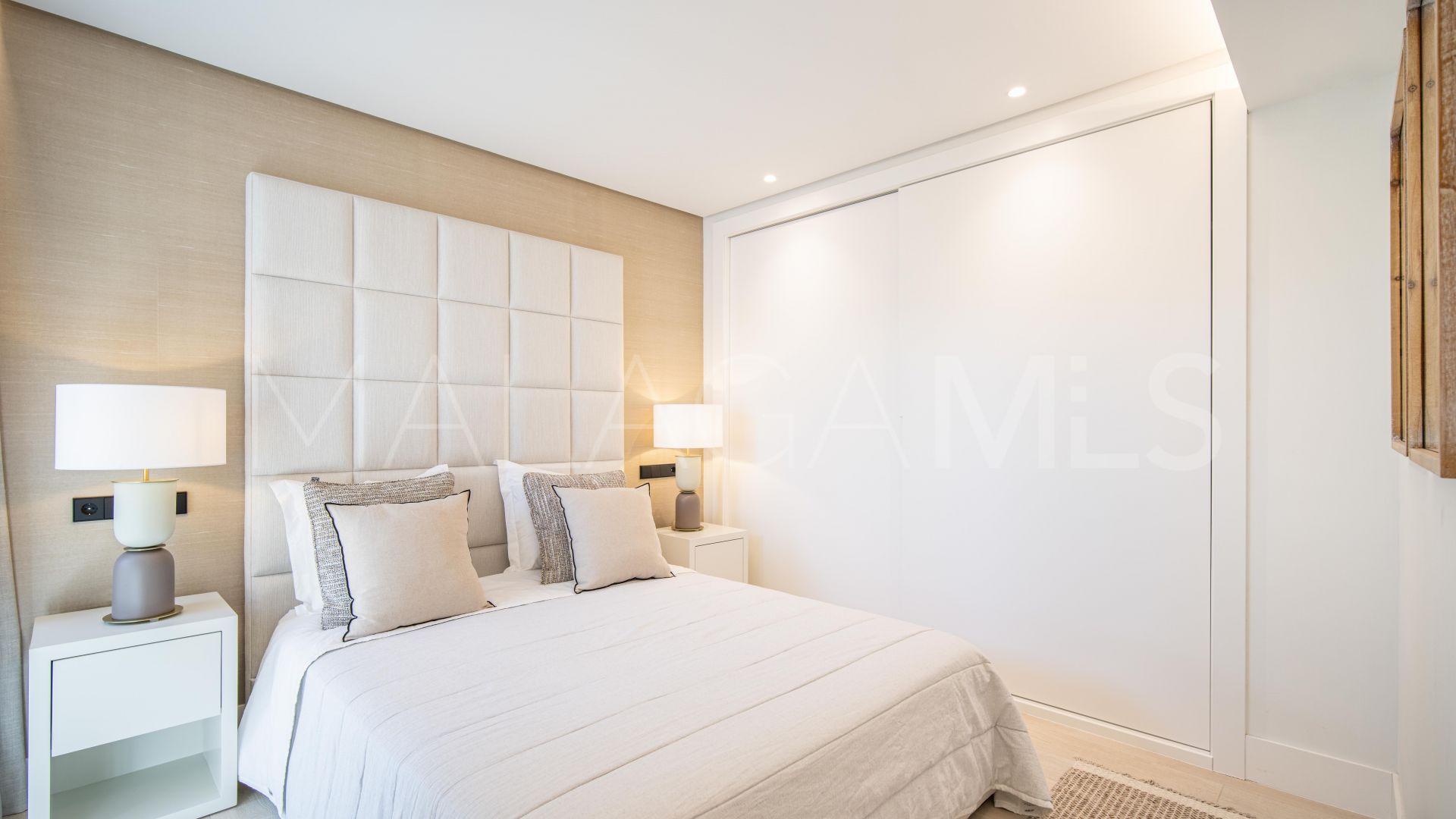 Villa for sale in Las Brisas