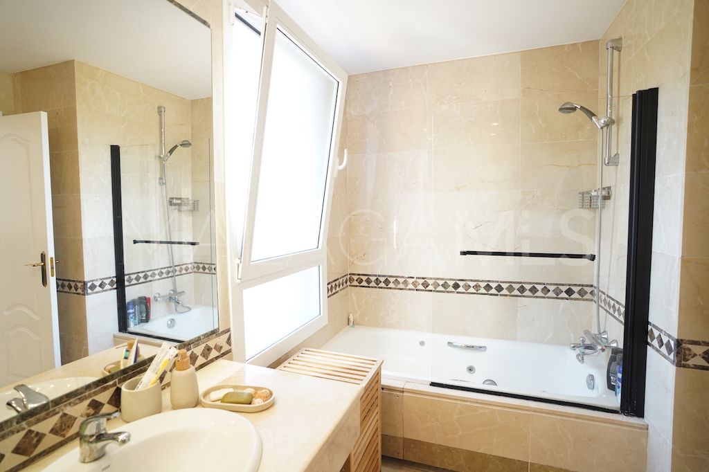 Radhus for sale in Aloha Lake Village