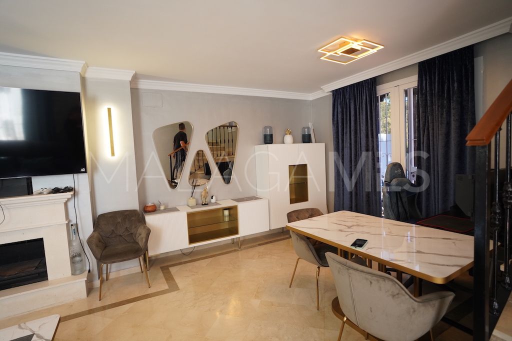 Radhus for sale in Aloha Lake Village