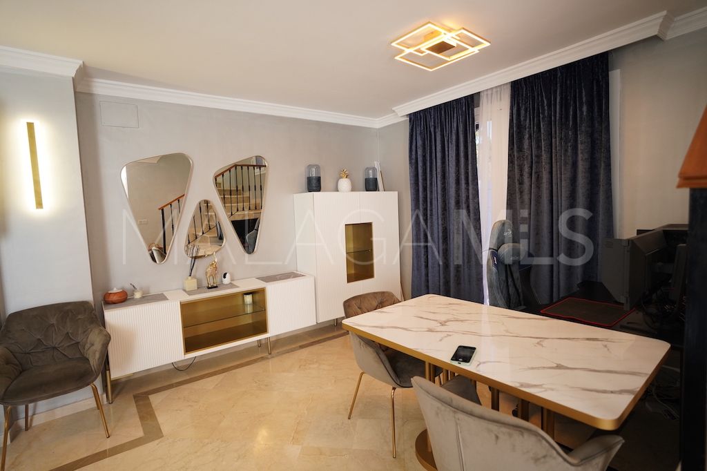 Radhus for sale in Aloha Lake Village