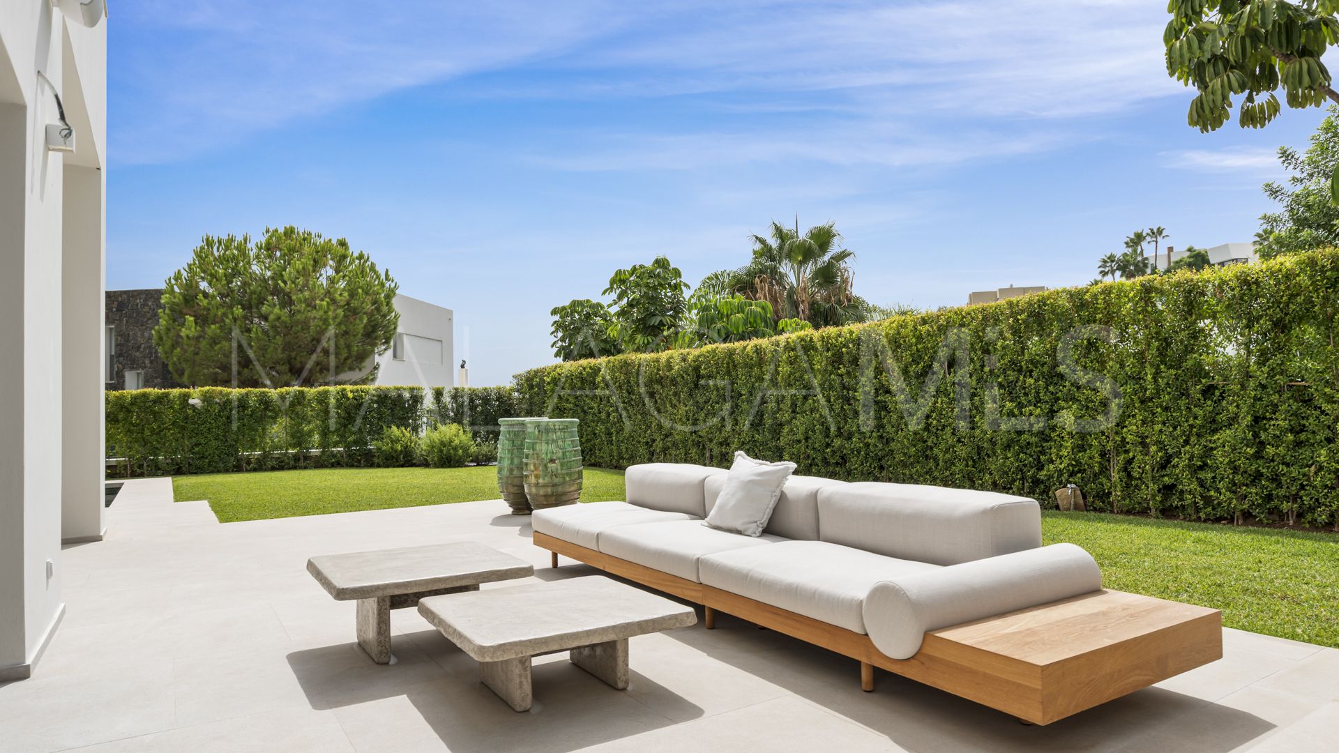 Villa for sale in Benahavis