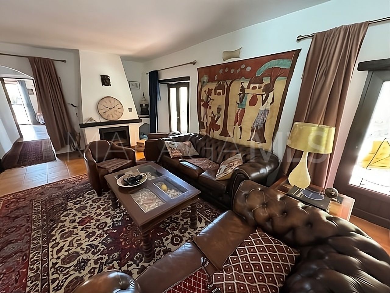 Villa for sale in Casares