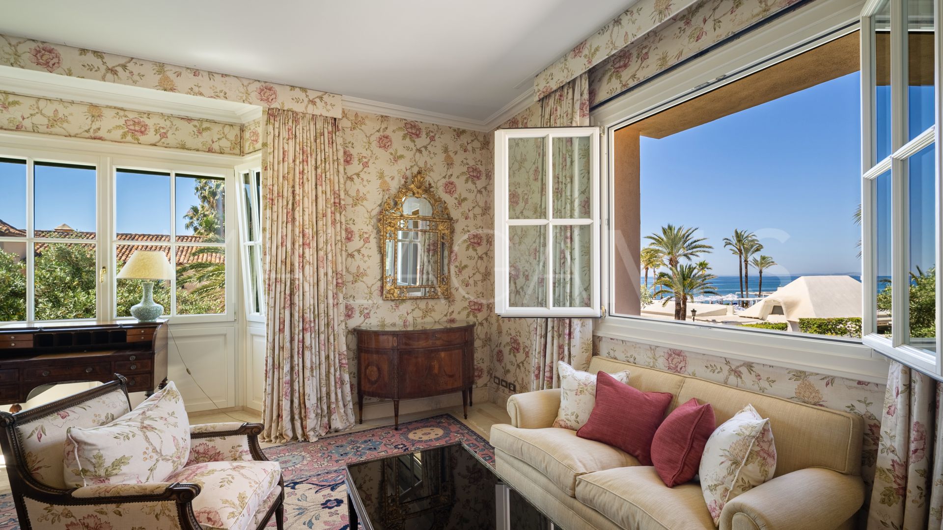 Maison for sale in Los Monteros