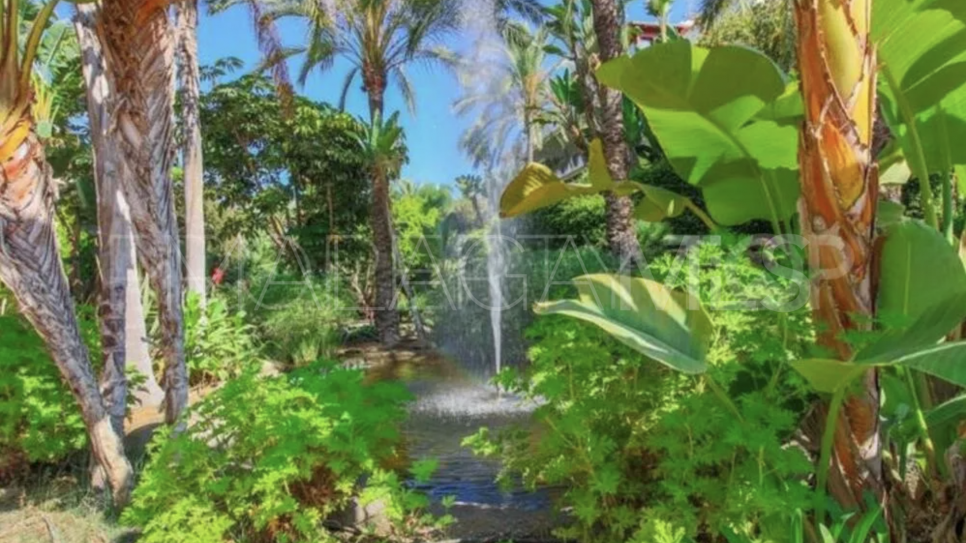 Se vende apartamento in Lomas del Rey de 3 bedrooms