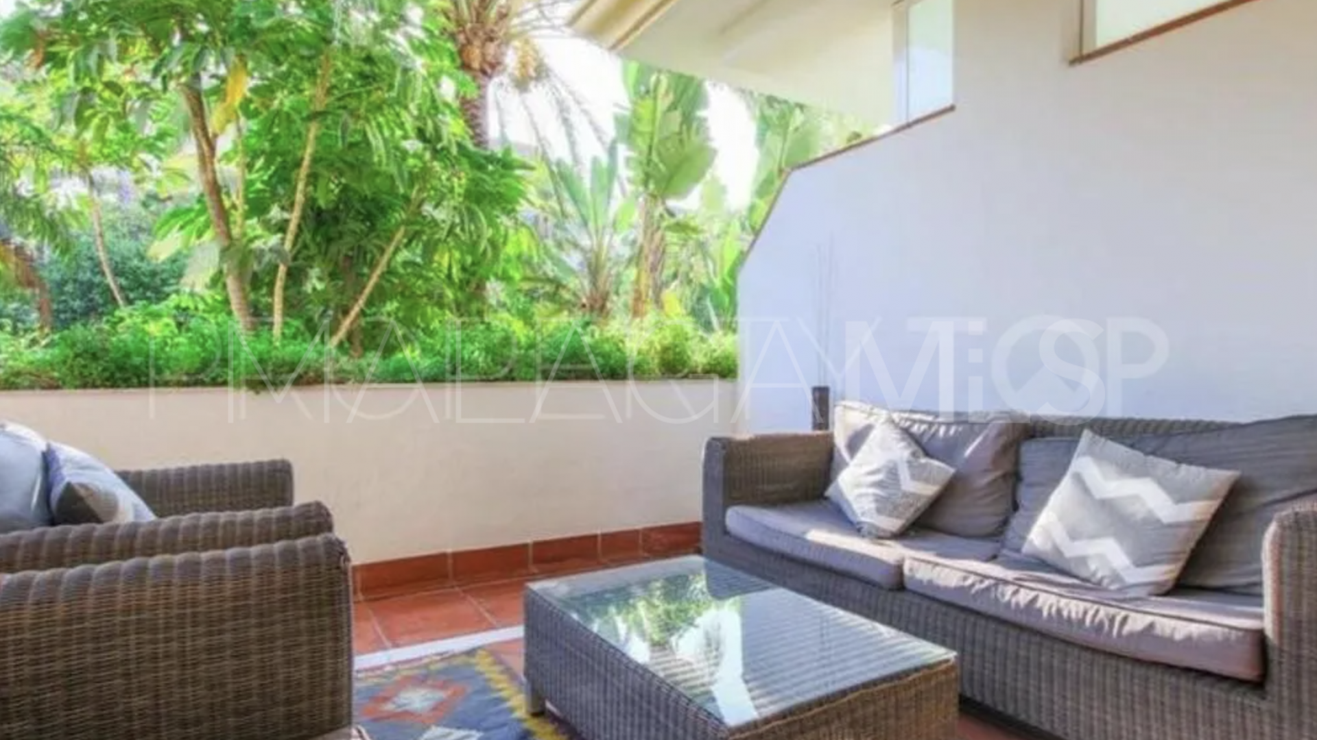 Se vende apartamento in Lomas del Rey de 3 bedrooms