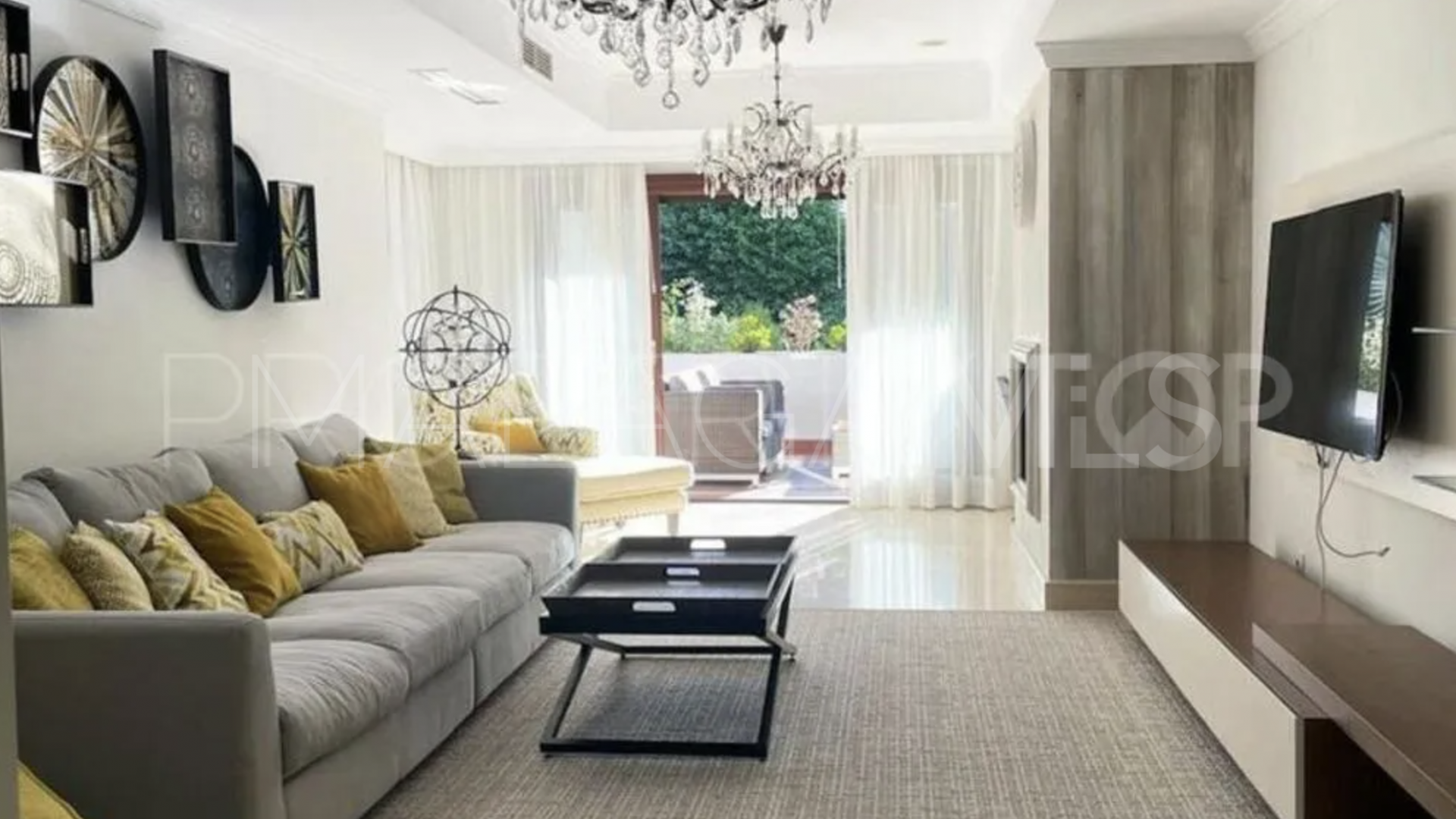 Se vende apartamento in Lomas del Rey de 3 bedrooms