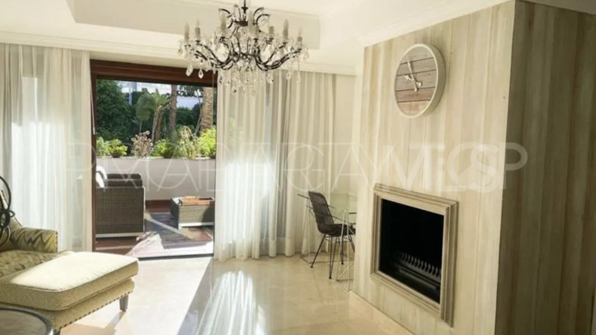 Se vende apartamento in Lomas del Rey de 3 bedrooms