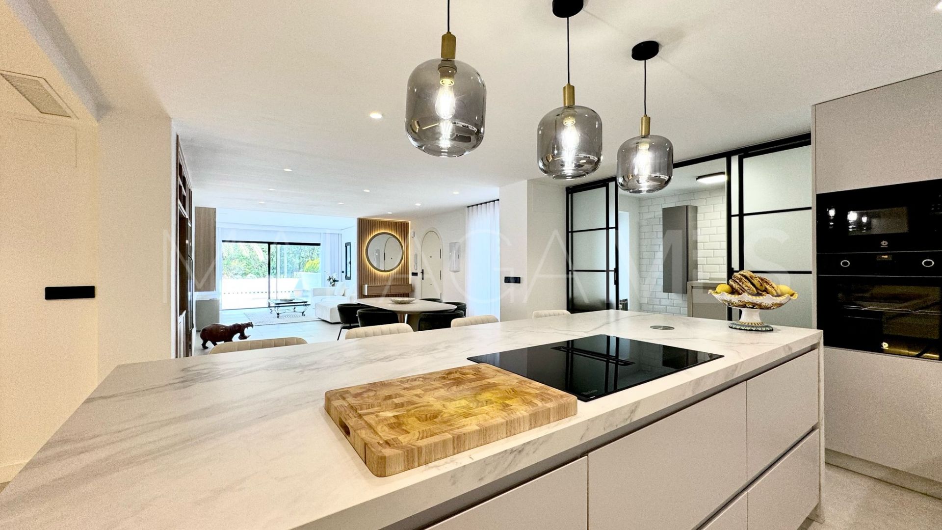 Appartement for sale in Las Lomas del Marbella Club