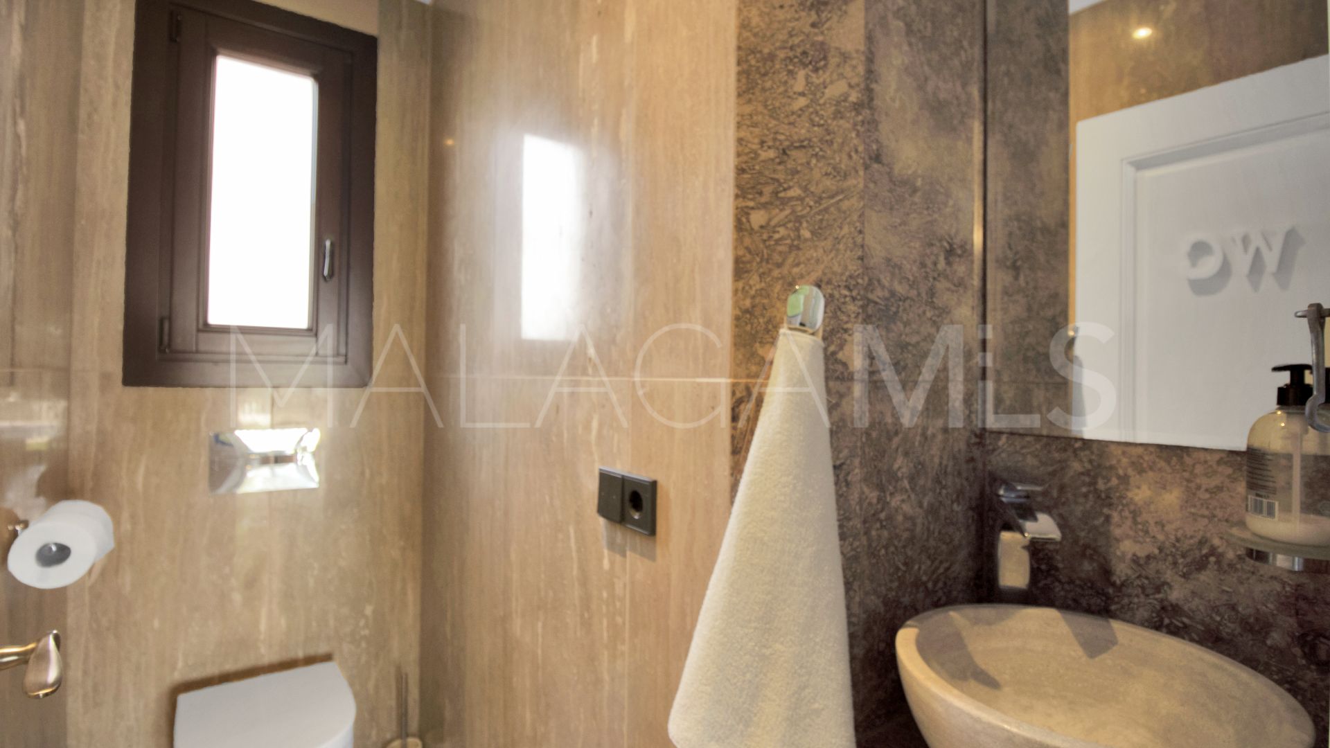 5 bedrooms house in Elviria for sale