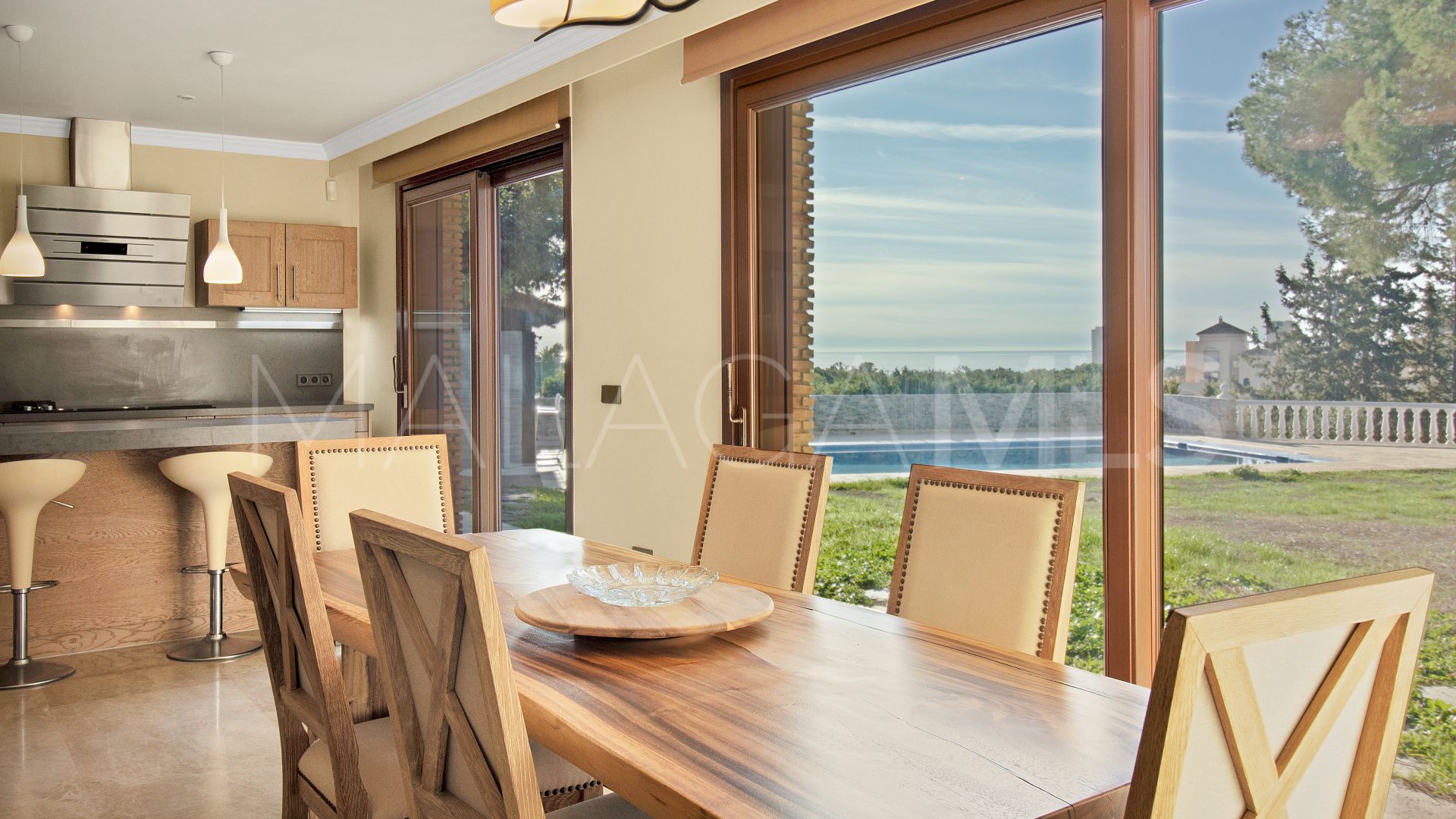 5 bedrooms house in Elviria for sale