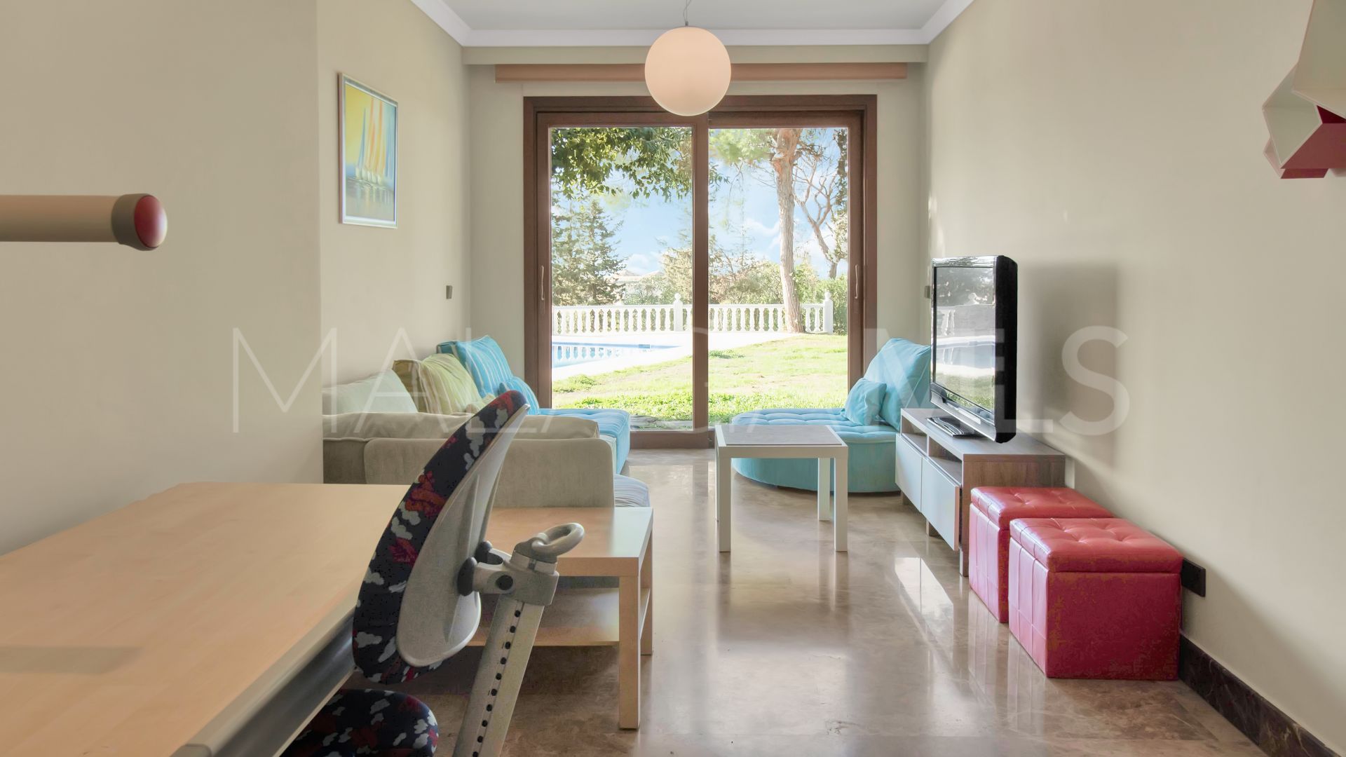 5 bedrooms house in Elviria for sale