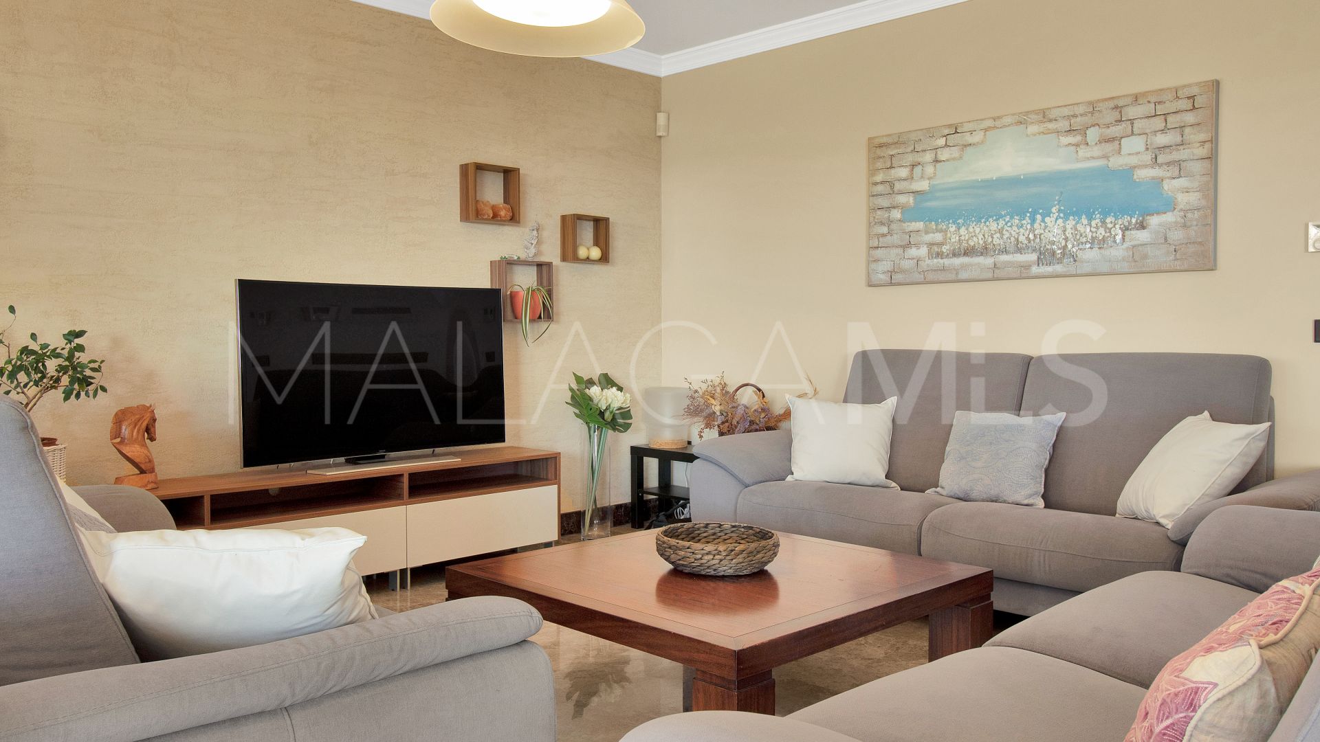 5 bedrooms house in Elviria for sale